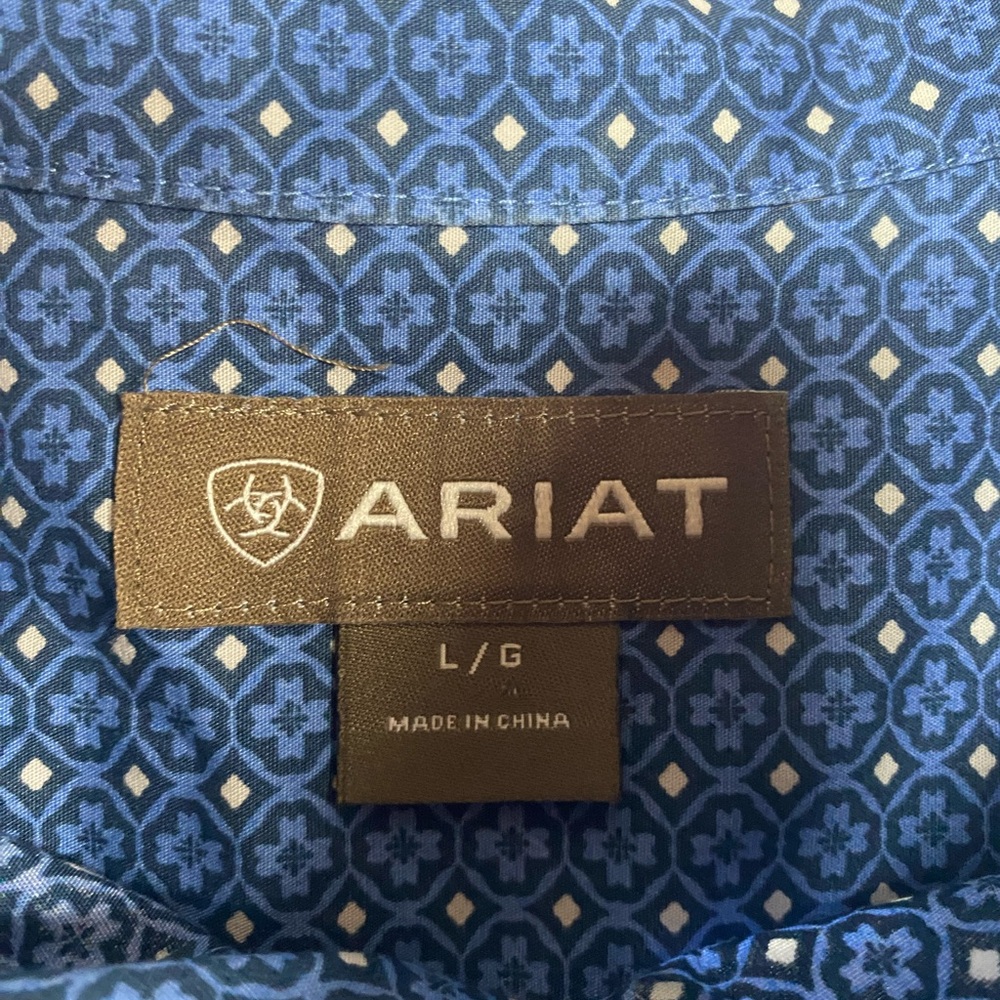 Ariat Blur Patterned Long Sleeve Button Down Shir… - image 3